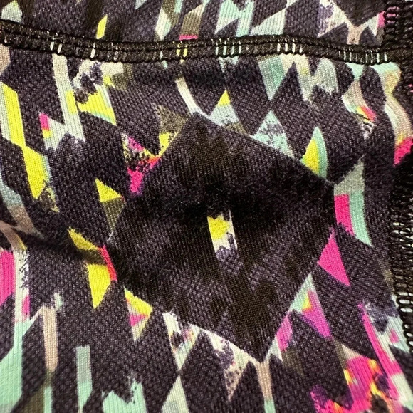 Victoria’s Secret VSX knockout full length multicolor leggings. Size M - Picture 6 of 6